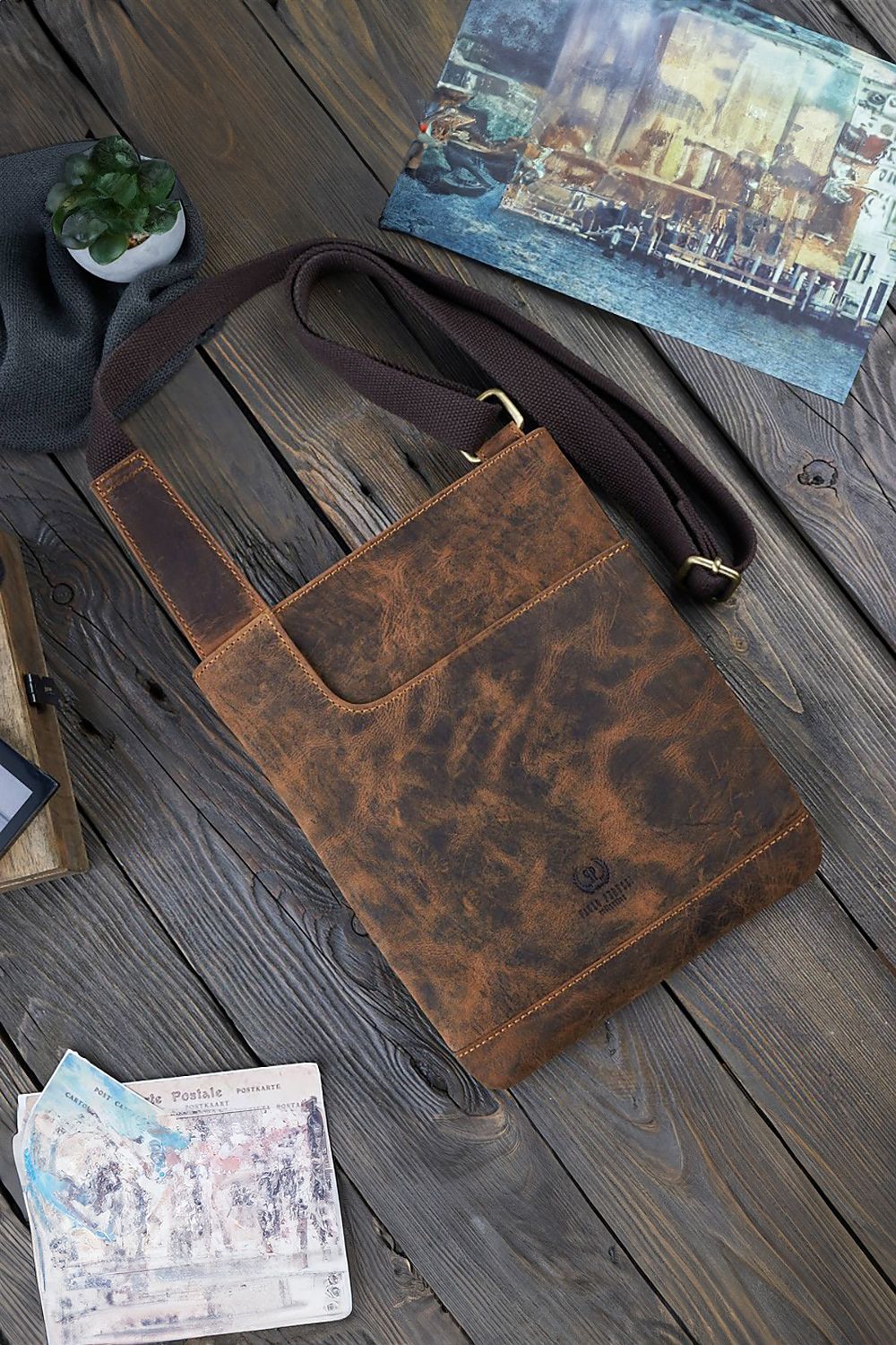 Natural leather bag model 191538